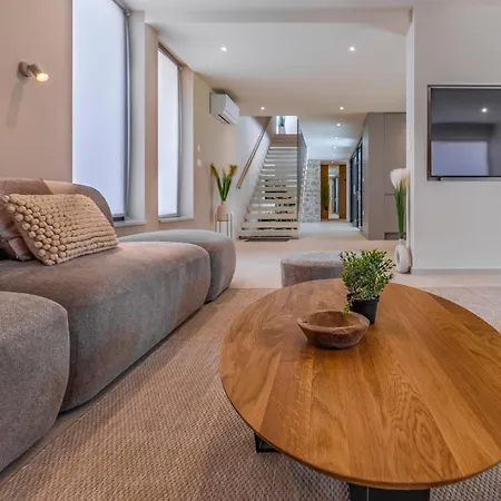 Villa Brand New Design With Sea View