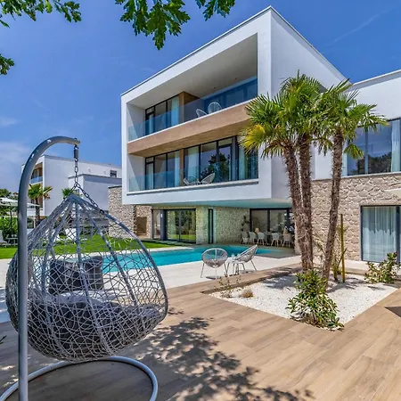 Brand New Design With Heated Pool And Sea View Villa